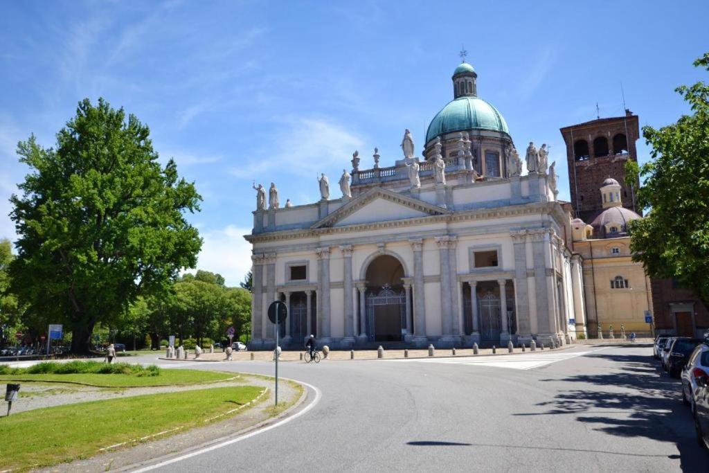 Appartamento Conte Verde Vercelli Exterior photo